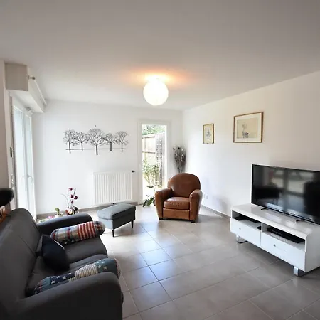 Villa Marensines - Jolie Mitoyenne Sur Grand Jardinet Et Terrasse En Bois *